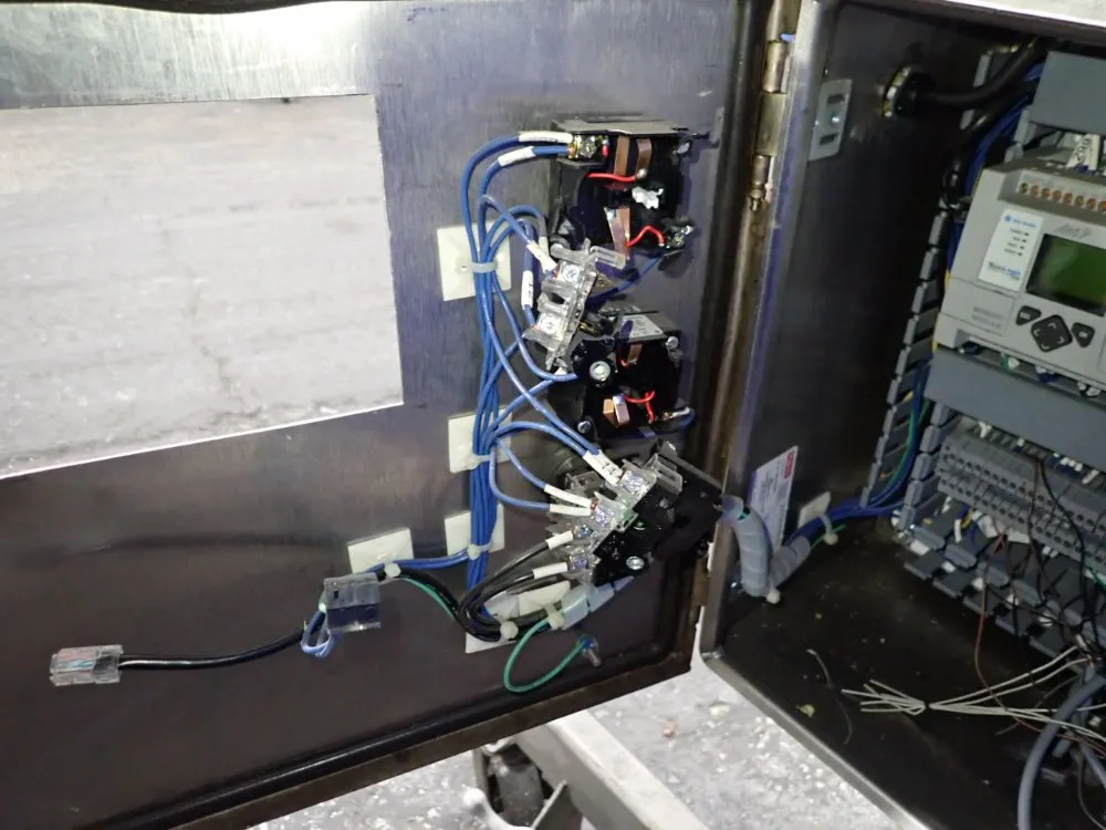 Hinds Bock 22" X 32" Filling Machine - 13p-01