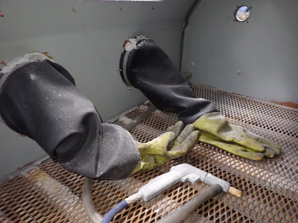 Skatblast 46" X 28" X 27 1/2" Blast Cabinet - 960