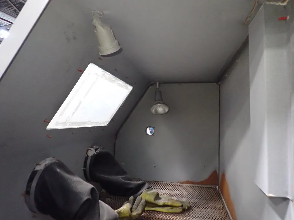 Skatblast 46" X 28" X 27 1/2" Blast Cabinet - 960