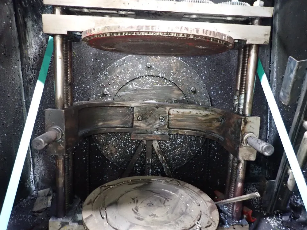 Hero 13" Paint Mixer - S2850mte