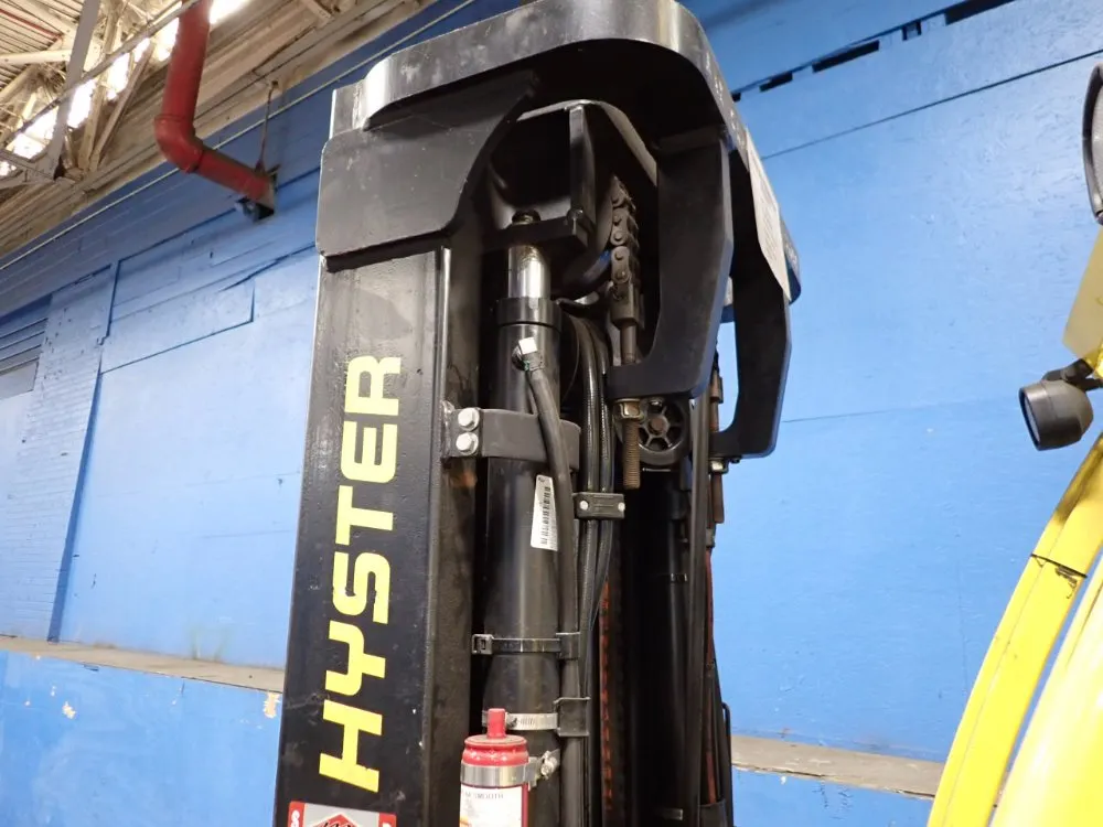 Hyster 10950 Lbs Propane Forklift - S120ft