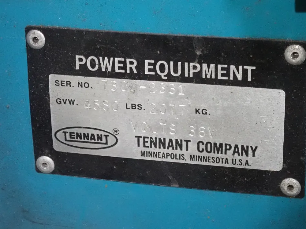 Tennant 47" Floor Scrubber - 7300