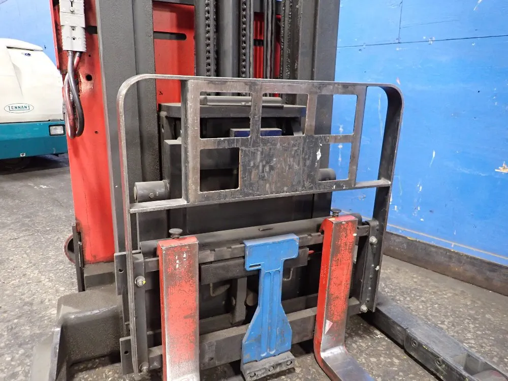 Raymond 4500 Lbs Stand Up Forklift - East R45tt