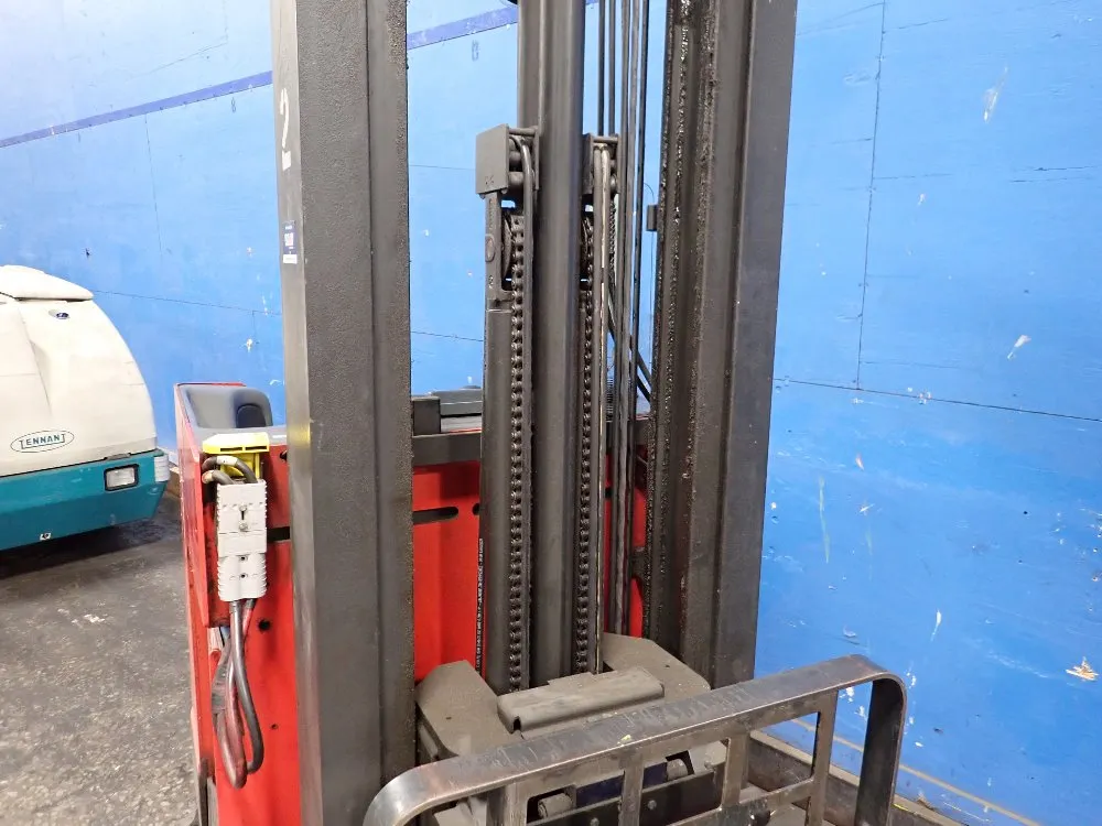 Raymond 4500 Lbs Stand Up Forklift - East R45tt