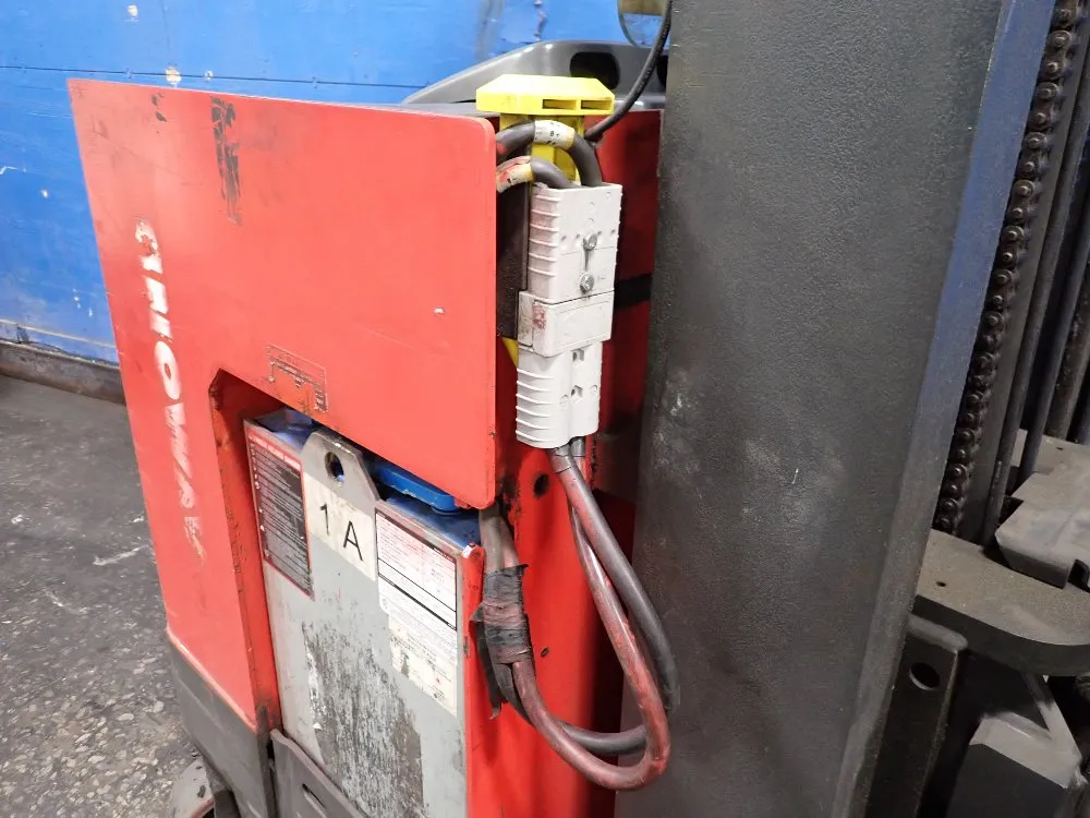 Raymond 4500 Lbs Stand Up Forklift - East R45tt