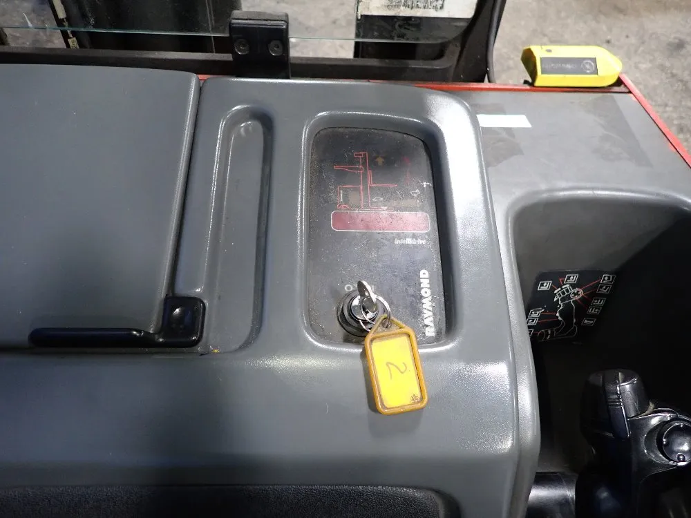 Raymond 4500 Lbs Stand Up Forklift - East R45tt