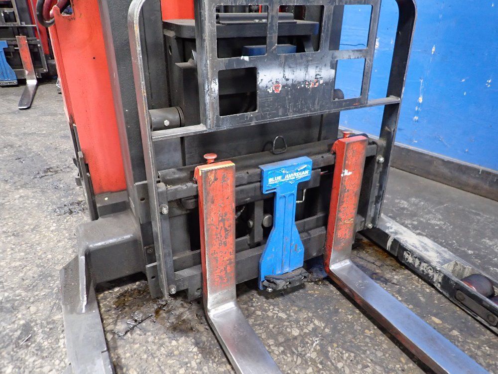 Raymond 4500 Lbs Stand Up Forklift - East R45tt