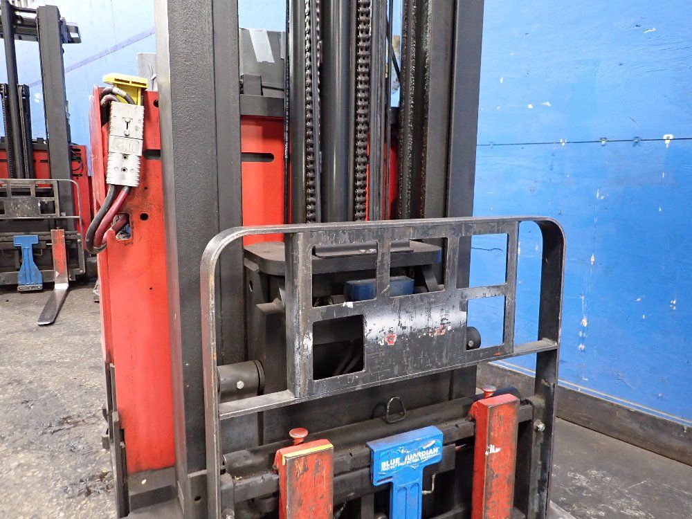 Raymond 4500 Lbs Stand Up Forklift - East R45tt