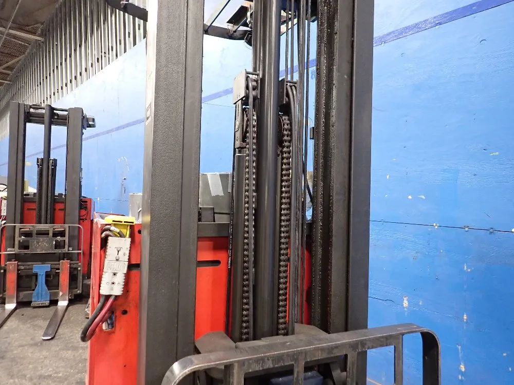 Raymond 4500 Lbs Stand Up Forklift - East R45tt