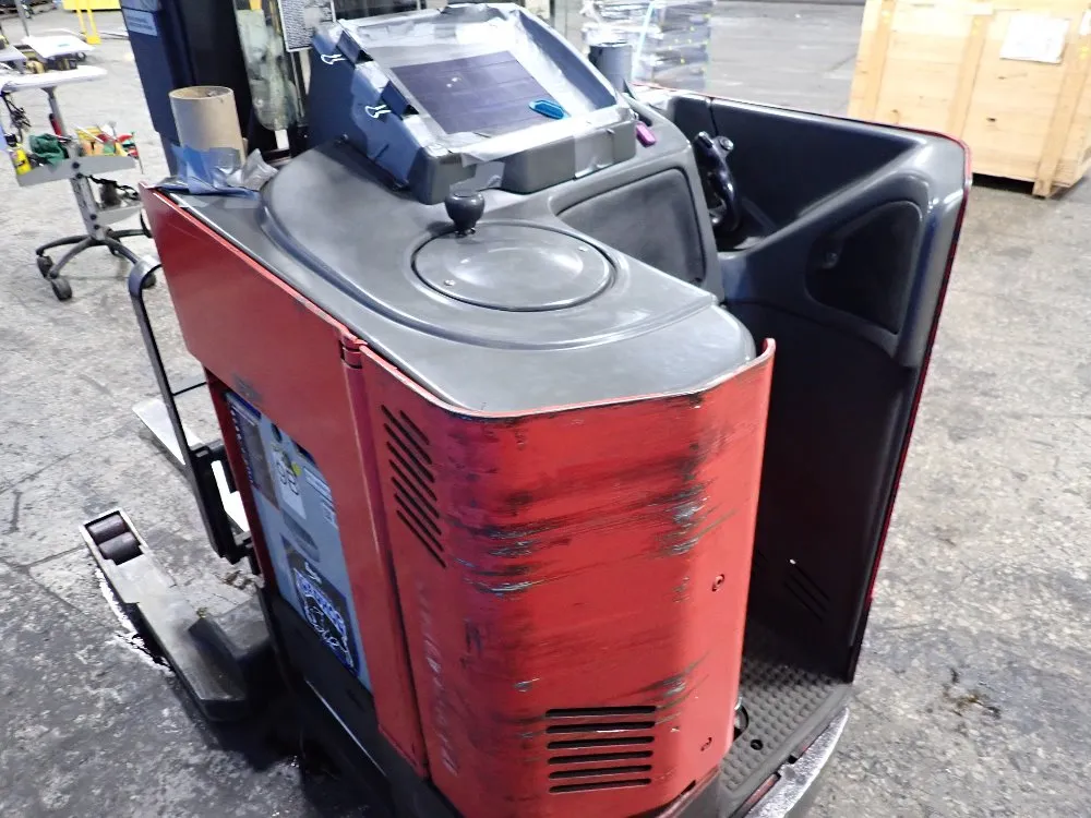 Raymond 4500 Lbs Stand Up Forklift - East R45tt