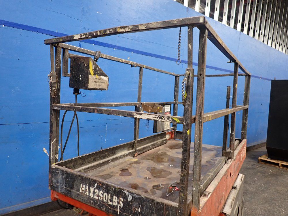 Economy 1500 Lbs Scissor Lift - 2046