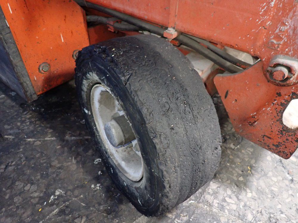 Economy 1500 Lbs Scissor Lift - 2046