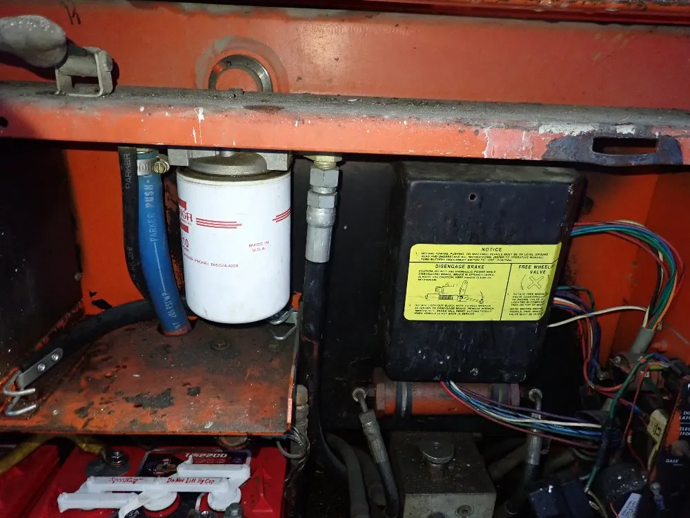 Economy 1500 Lbs Scissor Lift - 2046