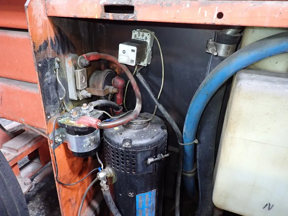 Economy 1500 Lbs Scissor Lift - 2046