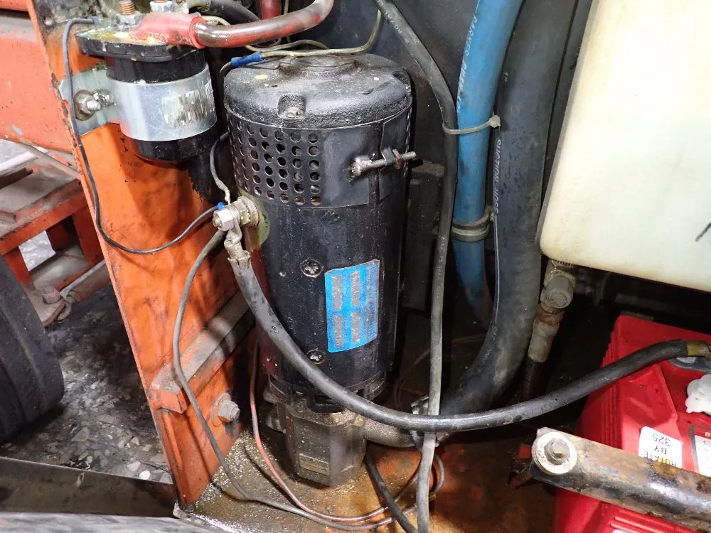 Economy 1500 Lbs Scissor Lift - 2046