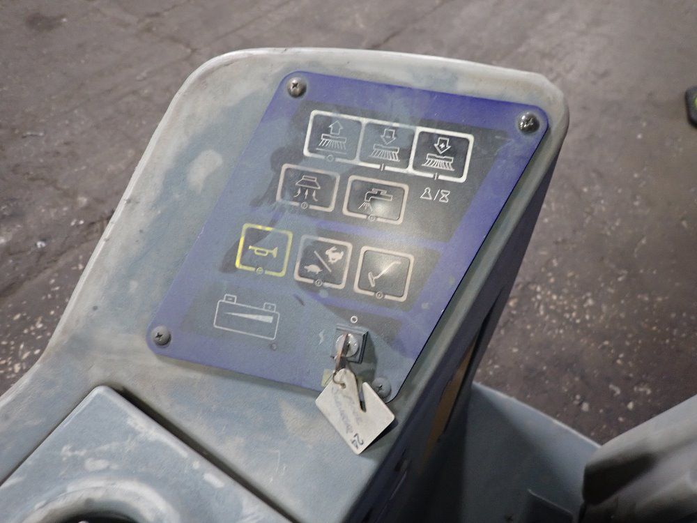 Nilfisk Advance 43" Floor Scrubber - Adgressor 3220c