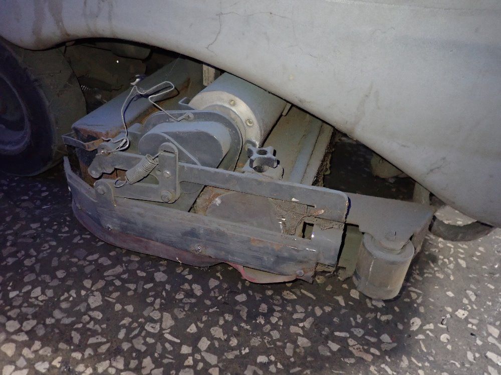 Nilfisk Advance 43" Floor Scrubber - Adgressor 3220c