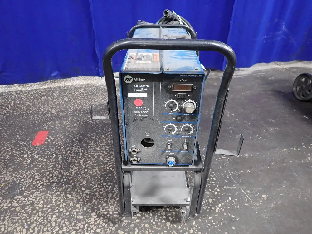 Miller 400 Amp Wire Feeder - Xr Control