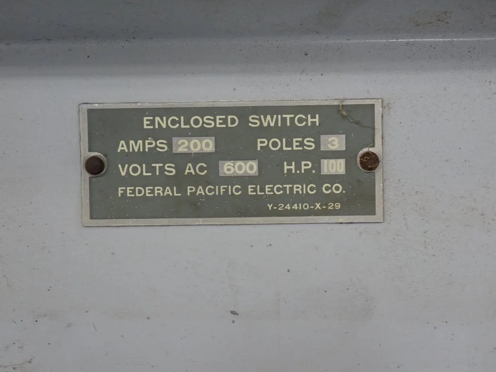 Federal Pacific 200a / 600v Enclosed Switch - Q5236