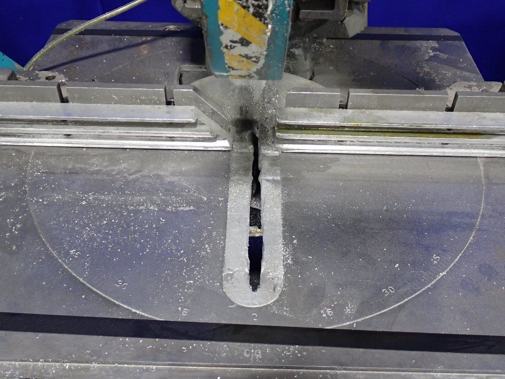 Imet Metal Cutting Saw And Roller Conveyor - Ct3505a