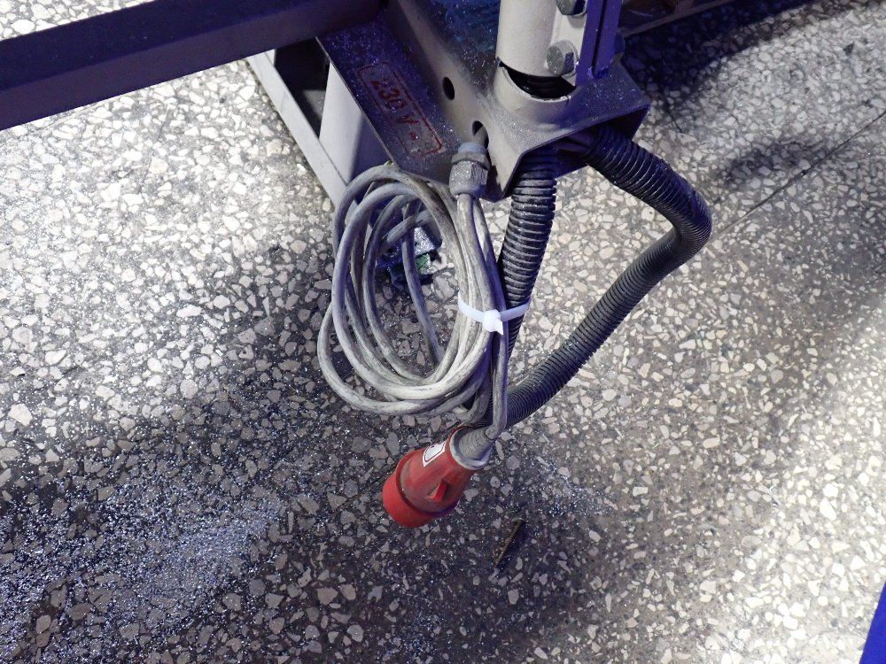 Imet Metal Cutting Saw And Roller Conveyor - Ct3505a