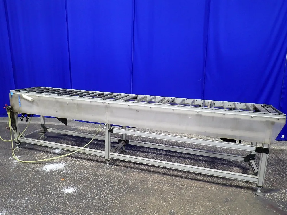 ROLLER CONVEYOR SYSTEM