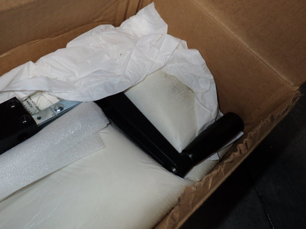 Bucher Hydraulic 500 Lbs Hydraulic Lift - 1m-c1c-08-s