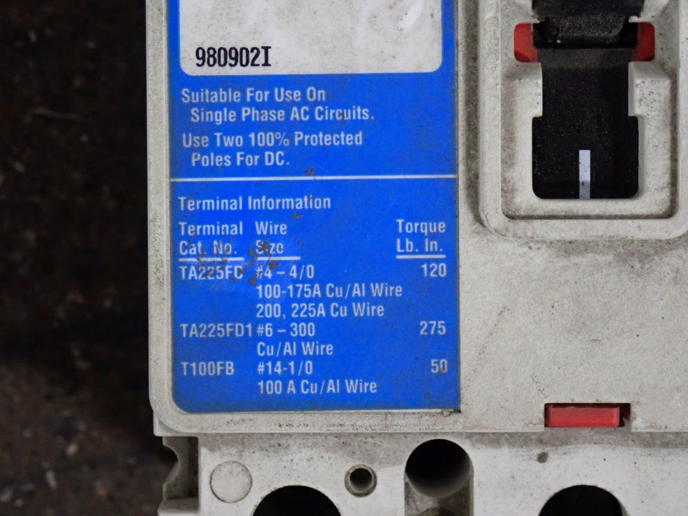 Cutler-hammer 200 A Circuit Breaker