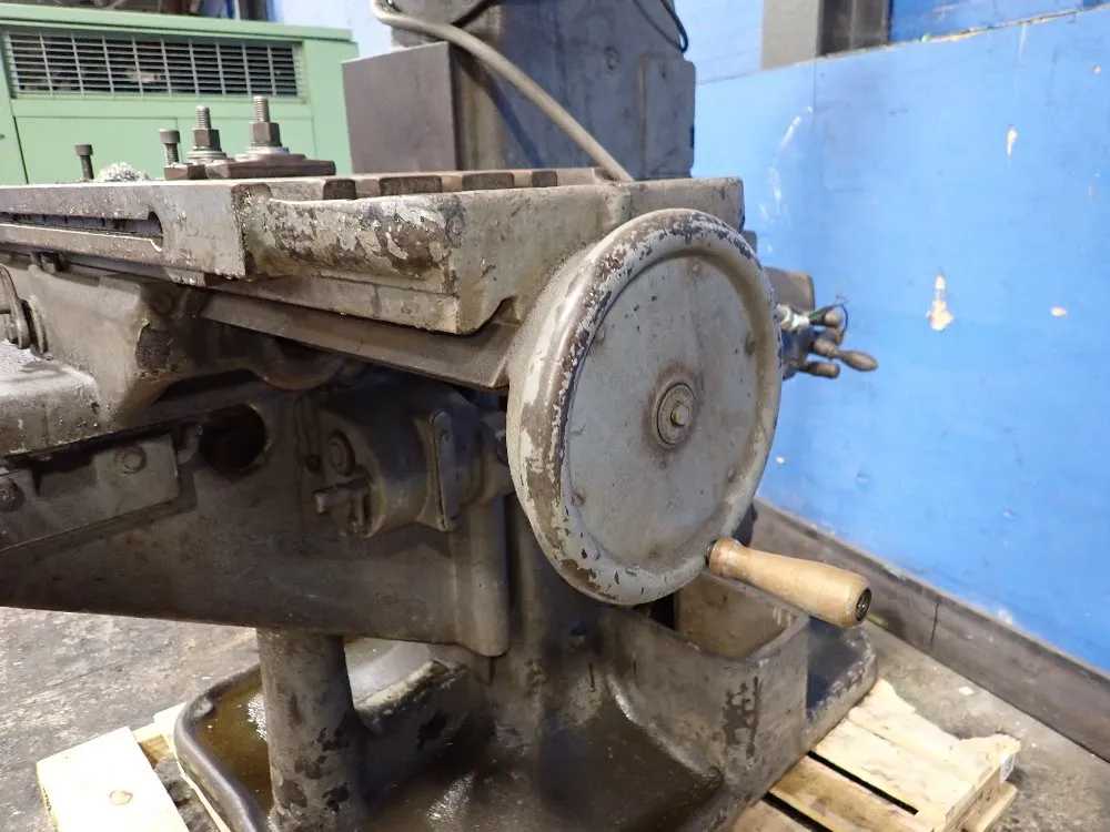 Brown & Sharpe 11 3/4" X 32" Vertical Mill - No.1