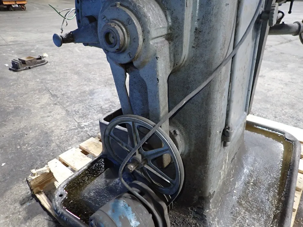 Brown & Sharpe 11 3/4" X 32" Vertical Mill - No.1