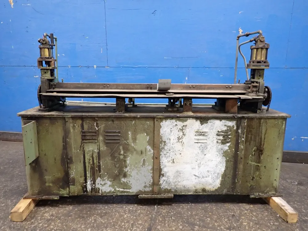 Maplewood 65" Roller