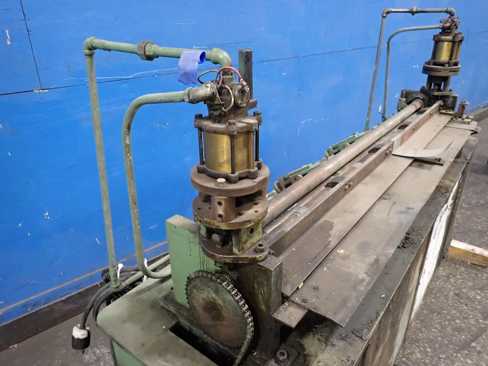 Maplewood 65" Roller