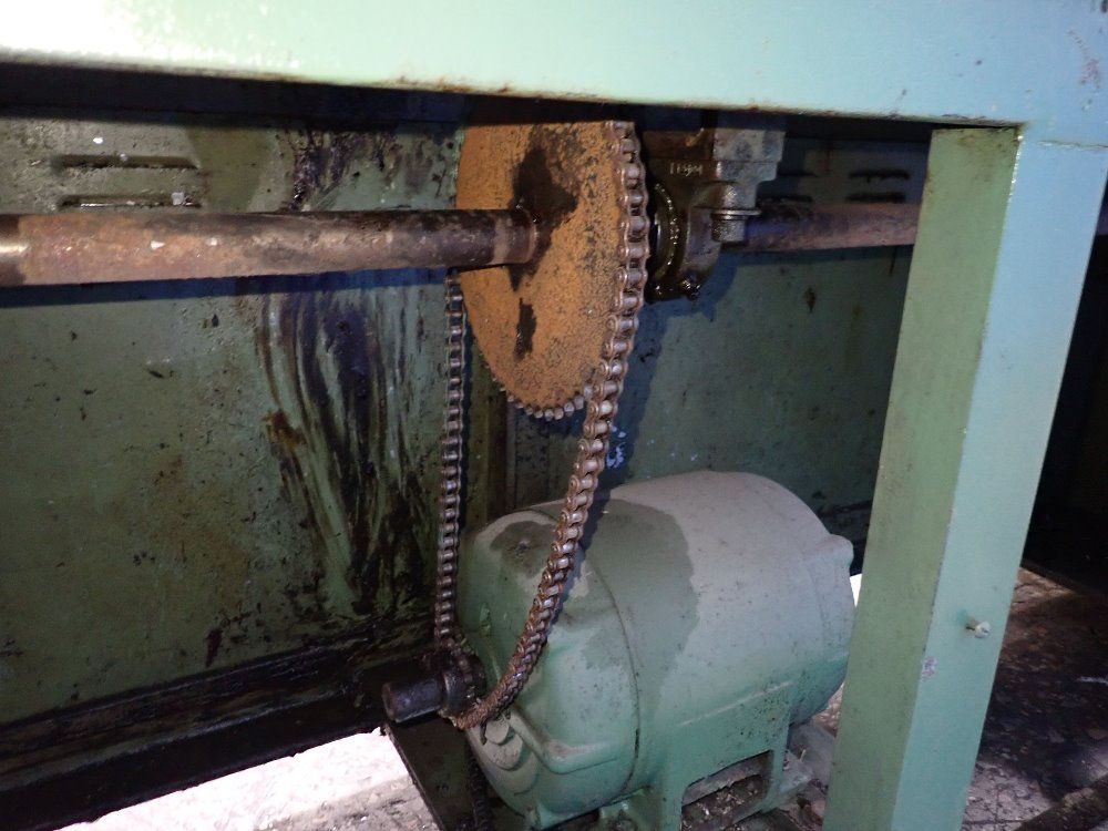 Maplewood 65" Roller