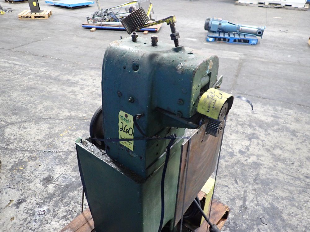 Pexto Beader/crimper