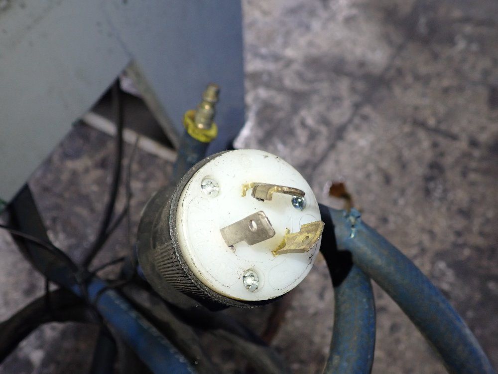 Berry Industries Feeder