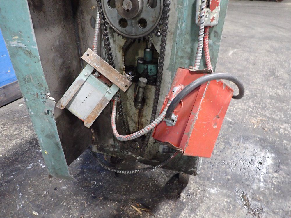 P&j Machine 124" Plate Bending Roll