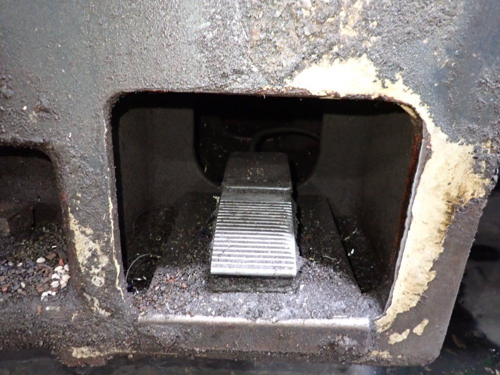 Yang Iron Works Cnc Lathe - Ml-55a