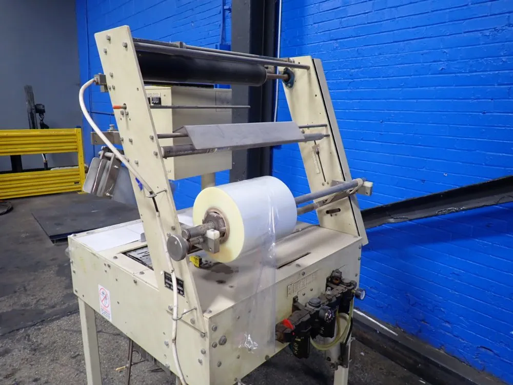 Rennco Vertical Bagging Machine - 1015