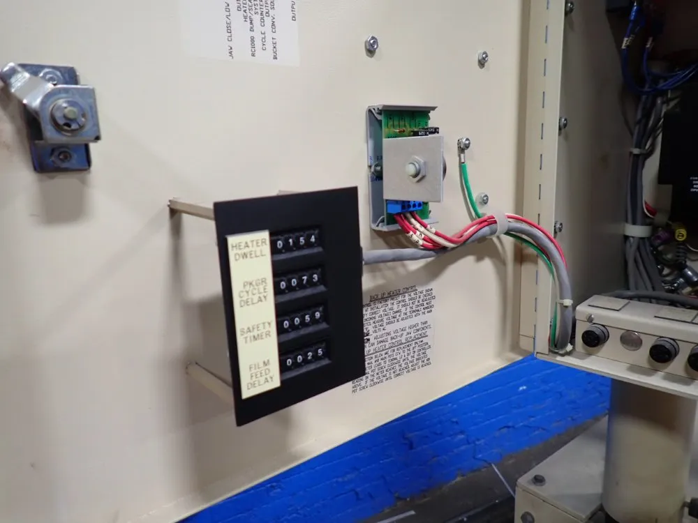 Rennco Vertical Bagging Machine - 1015