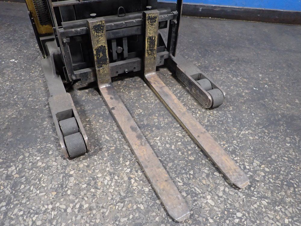 Caterpillar 4500 Lbs Electric Stand Up Forklift - Nrr45