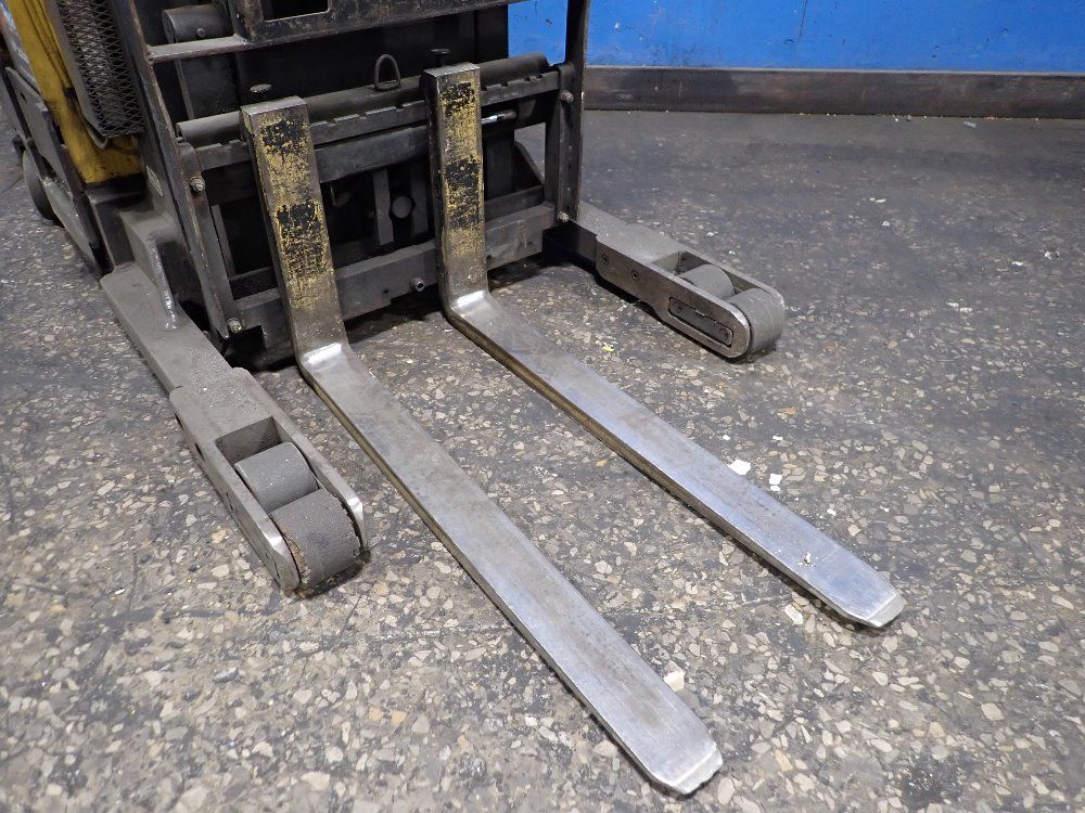 Caterpillar 4500 Lbs Electric Stand Up Forklift - Nrr45