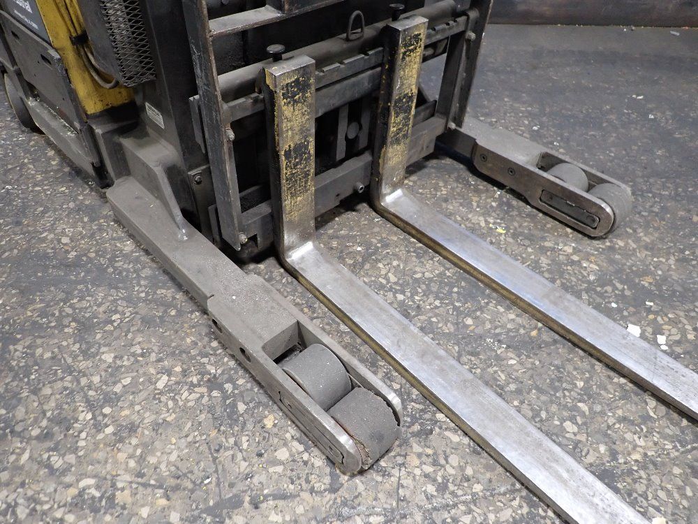 Caterpillar 4500 Lbs Electric Stand Up Forklift - Nrr45