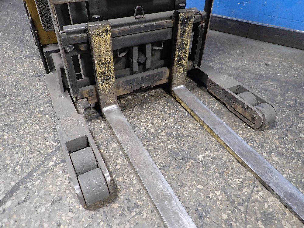 Caterpillar 4500 Lbs Electric Stand Up Forklift - Nrr45