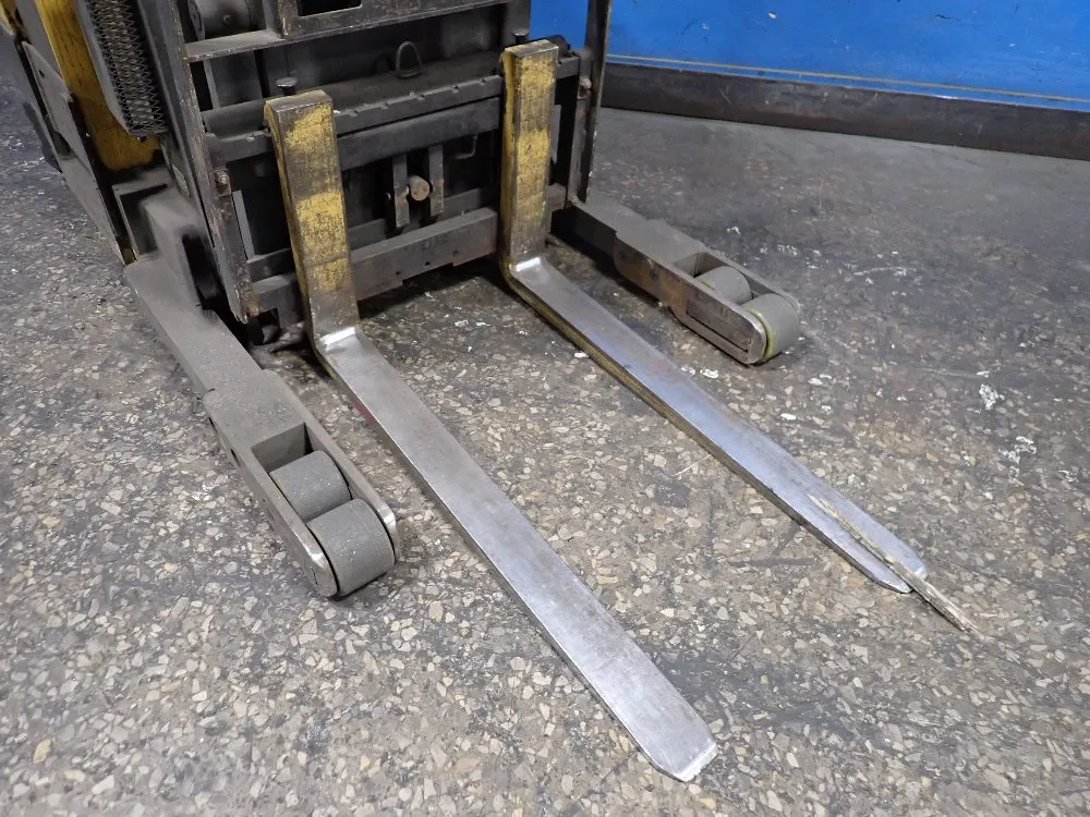 Caterpillar 4500 Lbs Electric Stand Up Forklift - Nrr45