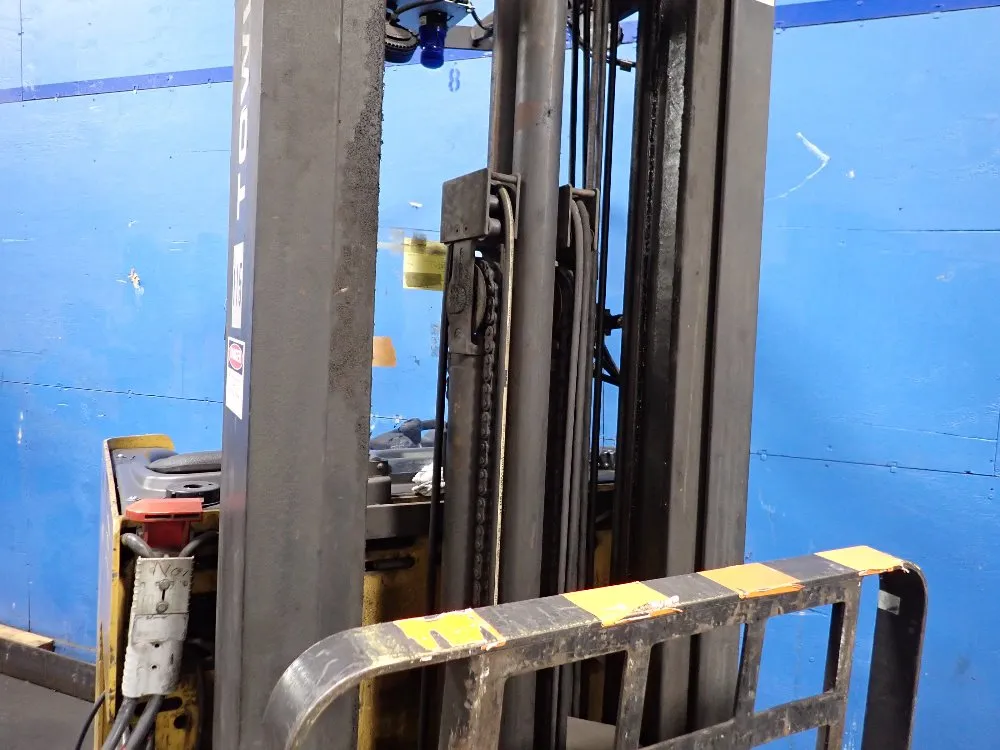 Caterpillar 4500 Lbs Electric Stand Up Forklift - Nrr45