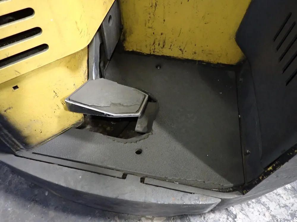 Caterpillar 4500 Lbs Electric Stand Up Forklift - Nrr45