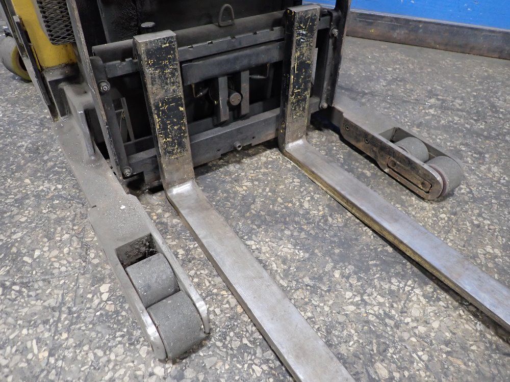 Caterpillar 4500 Lbs Electric Stand Up Forklift - Nrr45