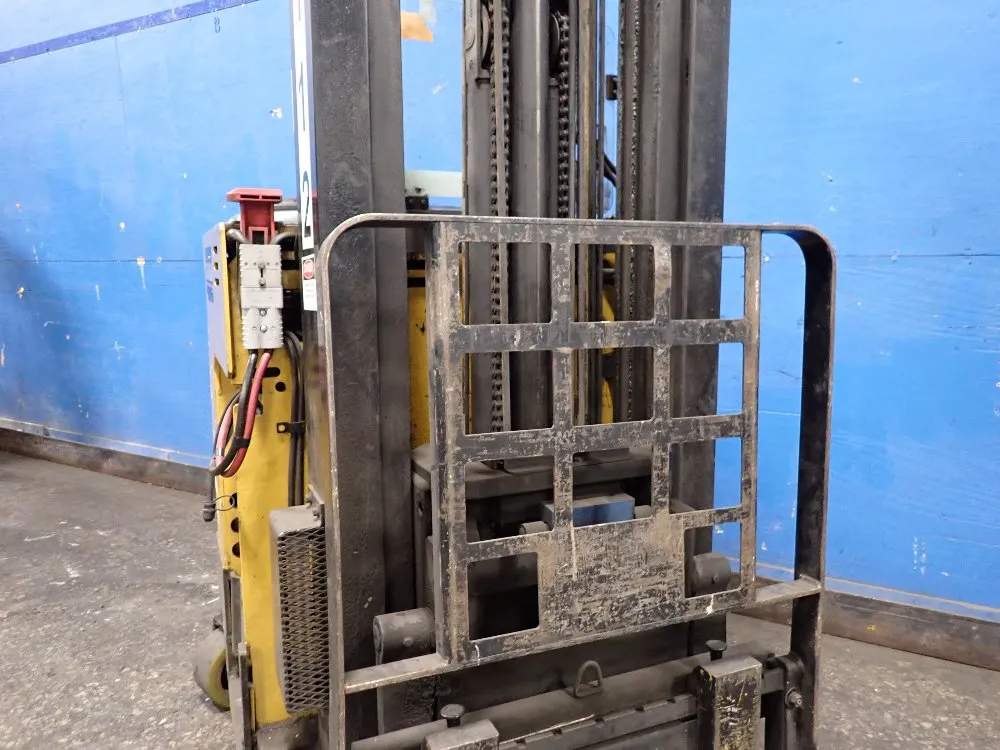 Caterpillar 4500 Lbs Electric Stand Up Forklift - Nrr45