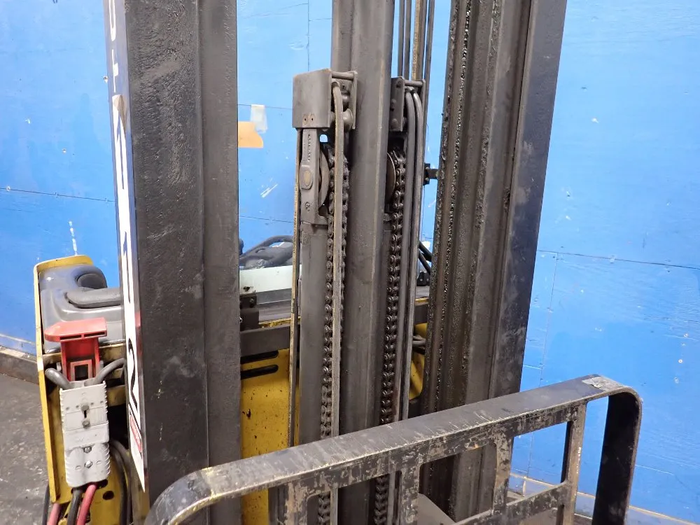 Caterpillar 4500 Lbs Electric Stand Up Forklift - Nrr45