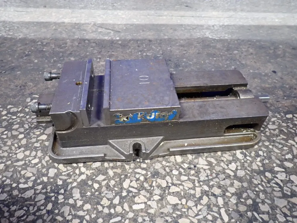 Kurt 8" Vise